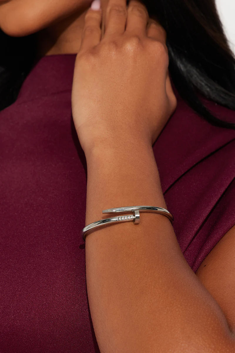 Pulsera Clavo Dorada Premium