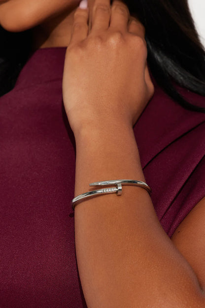 Pulsera Clavo Dorada Premium